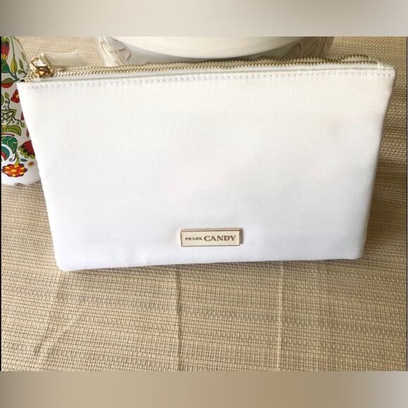 PRADA Candy Kiss White Makeup Travel Clutch Bags New w/o Box Limited Edition - Picture 2 of 7